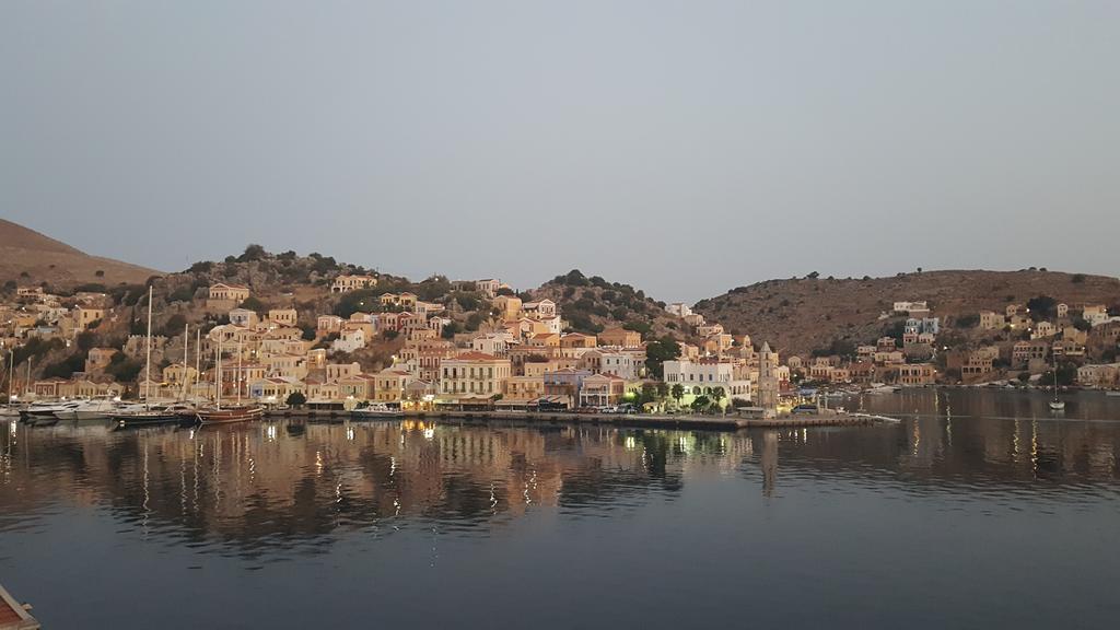 Pitini Guest House Symi Exterior photo